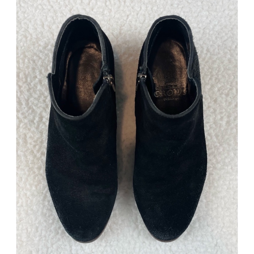 CROWN VINTAGE • Black Suede Leather Tabitha Heeled Ankle Booties, 5.5 - Picture 8 of 16